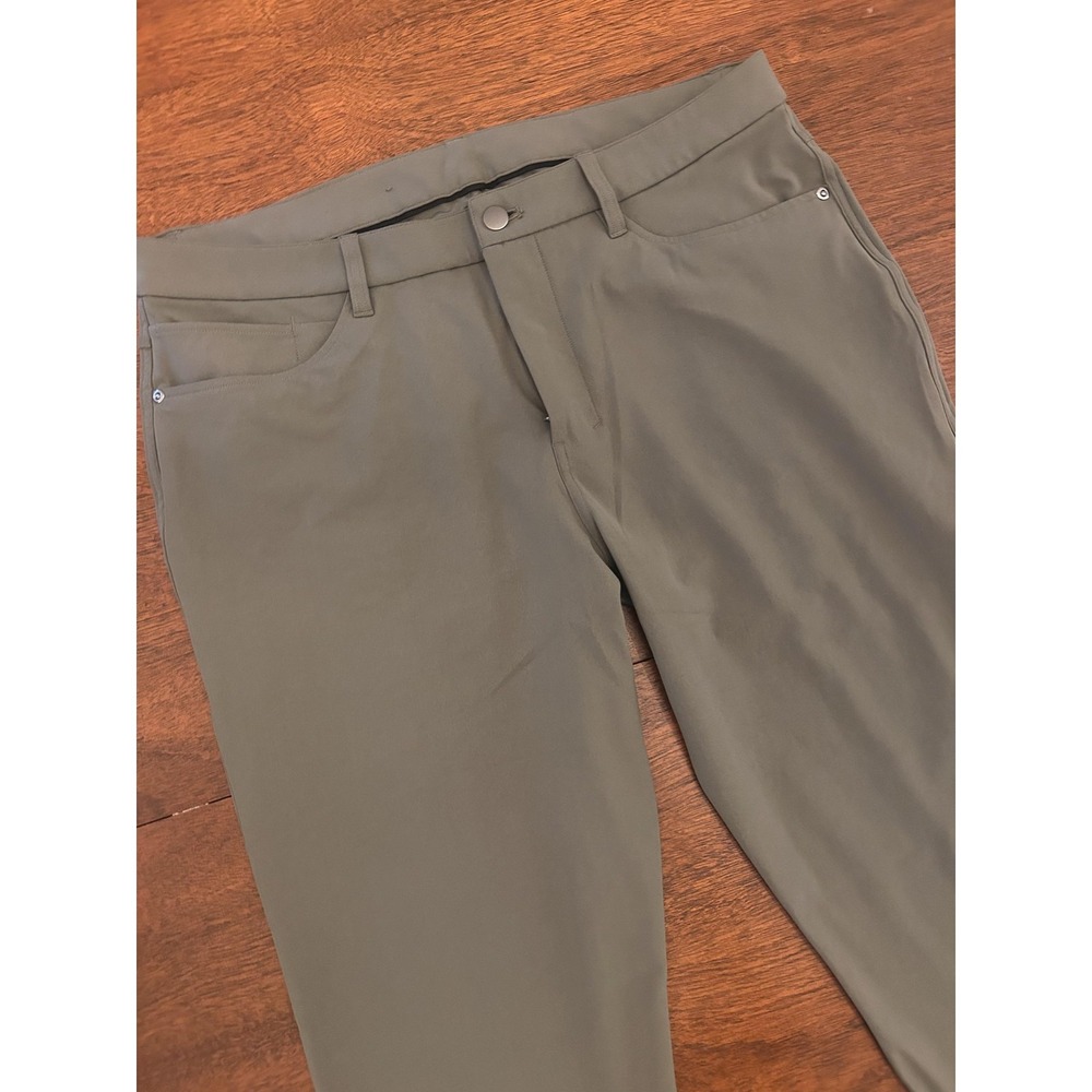 Lululemon ABC Pants Mens 35x29 Green Slim Fit Stretch Chino 5 Pocket Golf